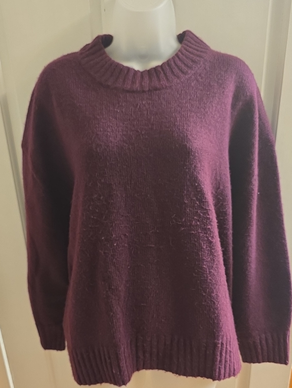 Women's Cozy Crewneck Sweater - Plum